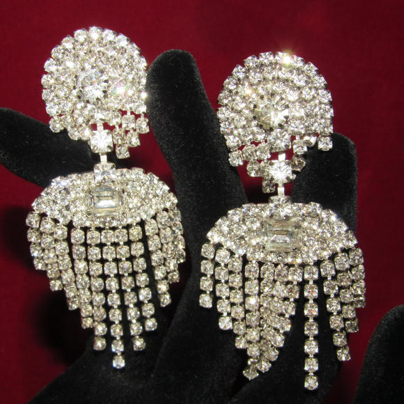NWT Capri Chandelier Rhinestone Drop Earrings VTG - Picture 8 of 8